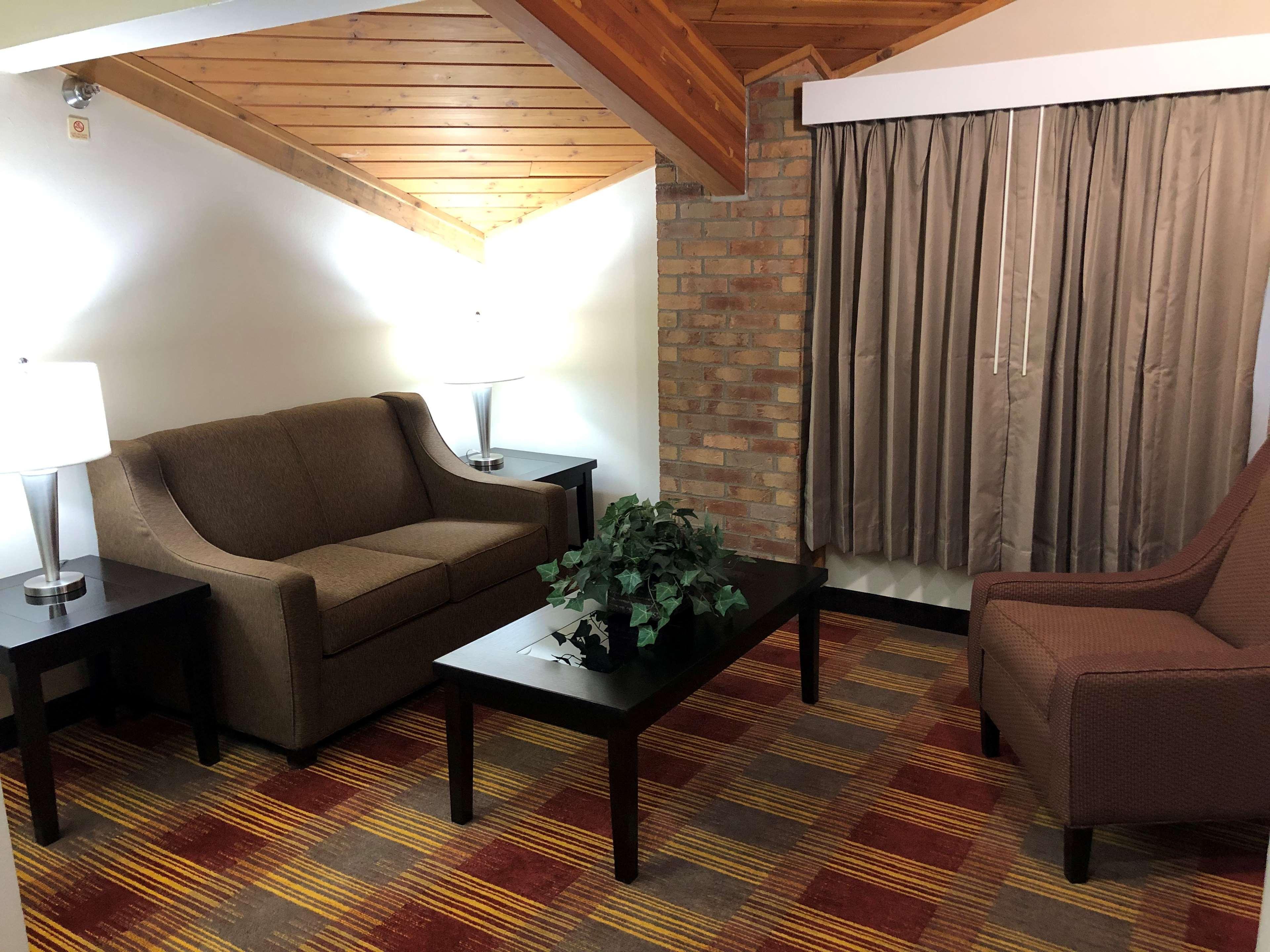 Best Western Lakewood Inn Hebron المظهر الخارجي الصورة