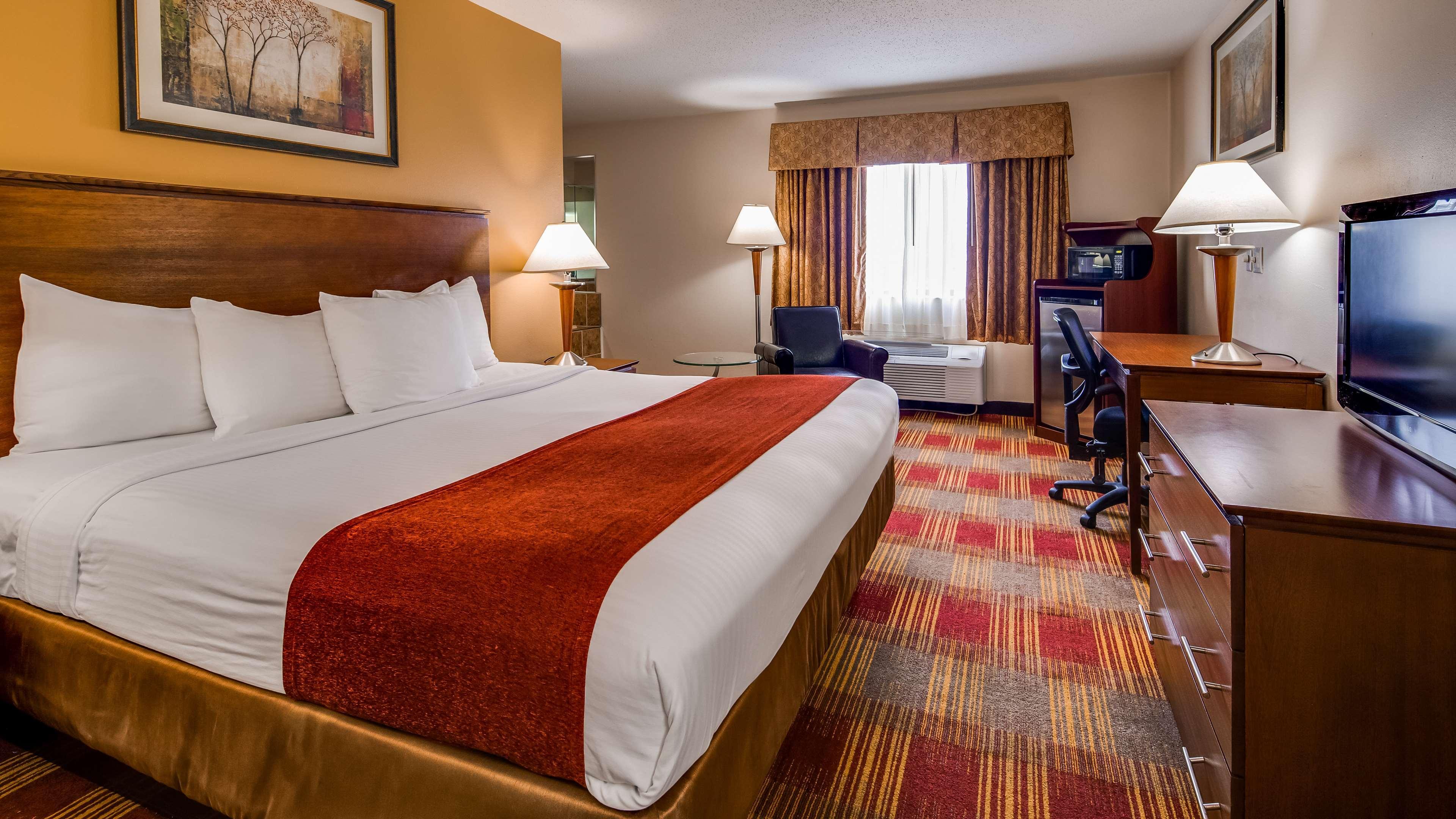 Best Western Lakewood Inn Hebron المظهر الخارجي الصورة