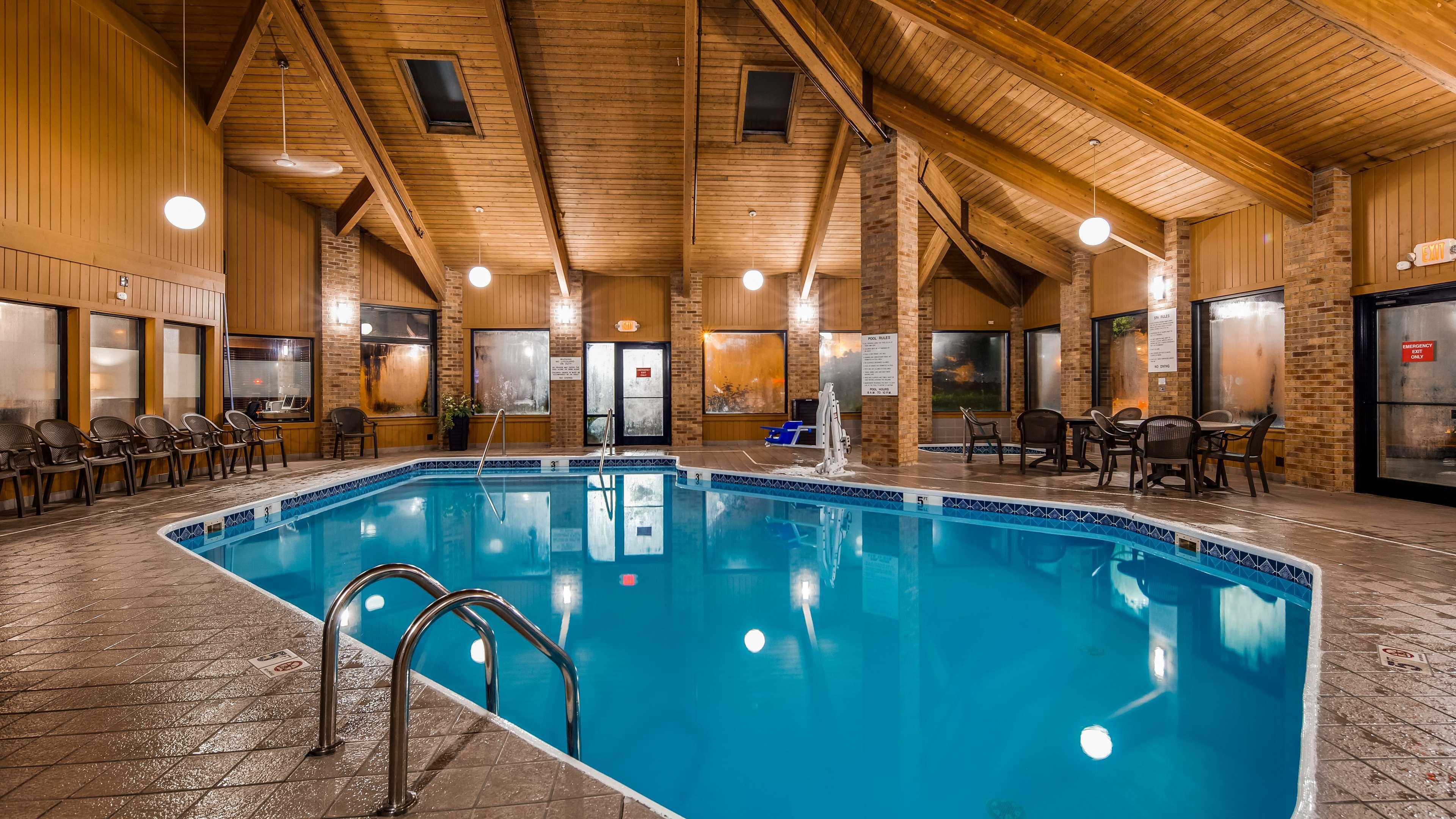 Best Western Lakewood Inn Hebron المظهر الخارجي الصورة