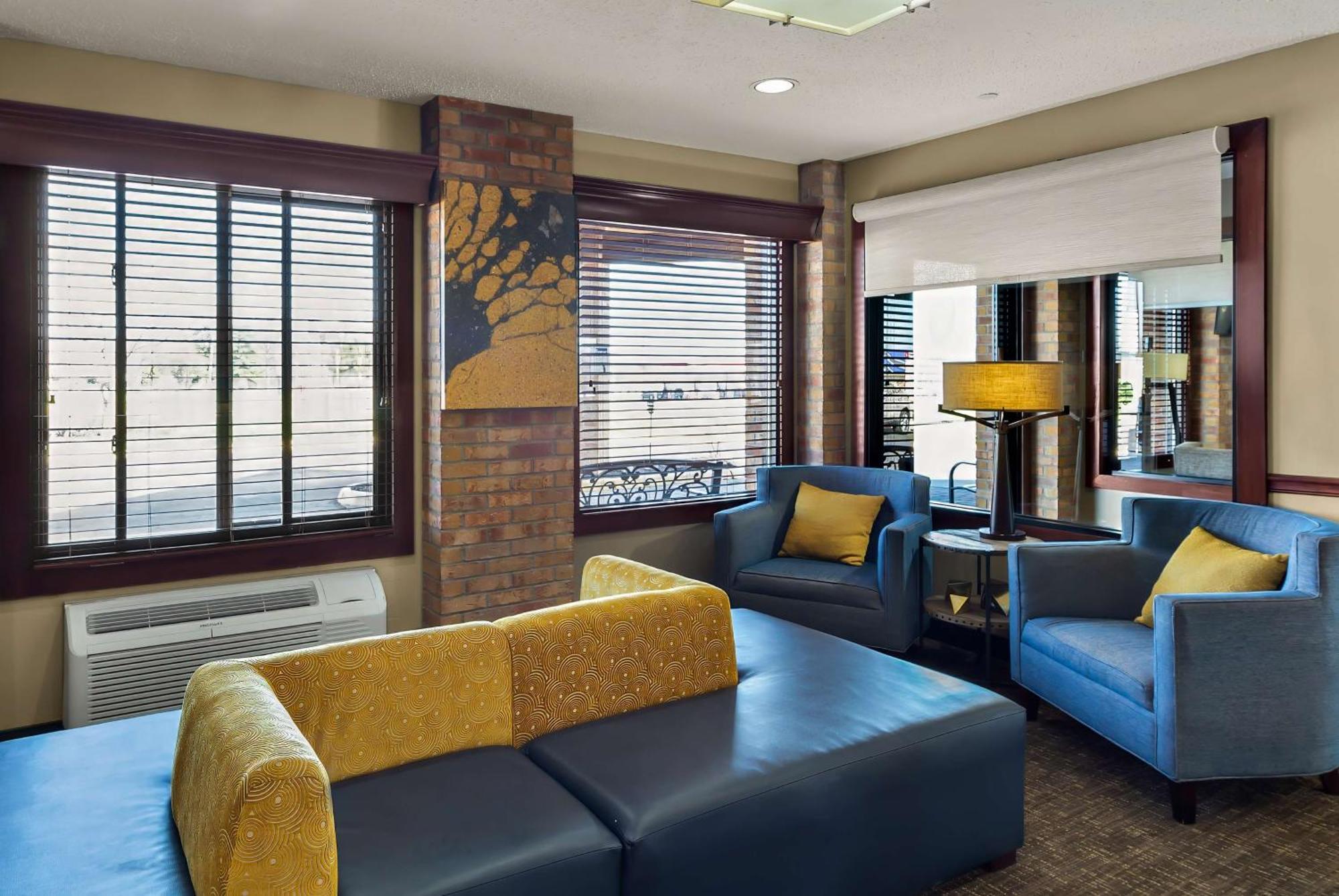 Best Western Lakewood Inn Hebron المظهر الخارجي الصورة