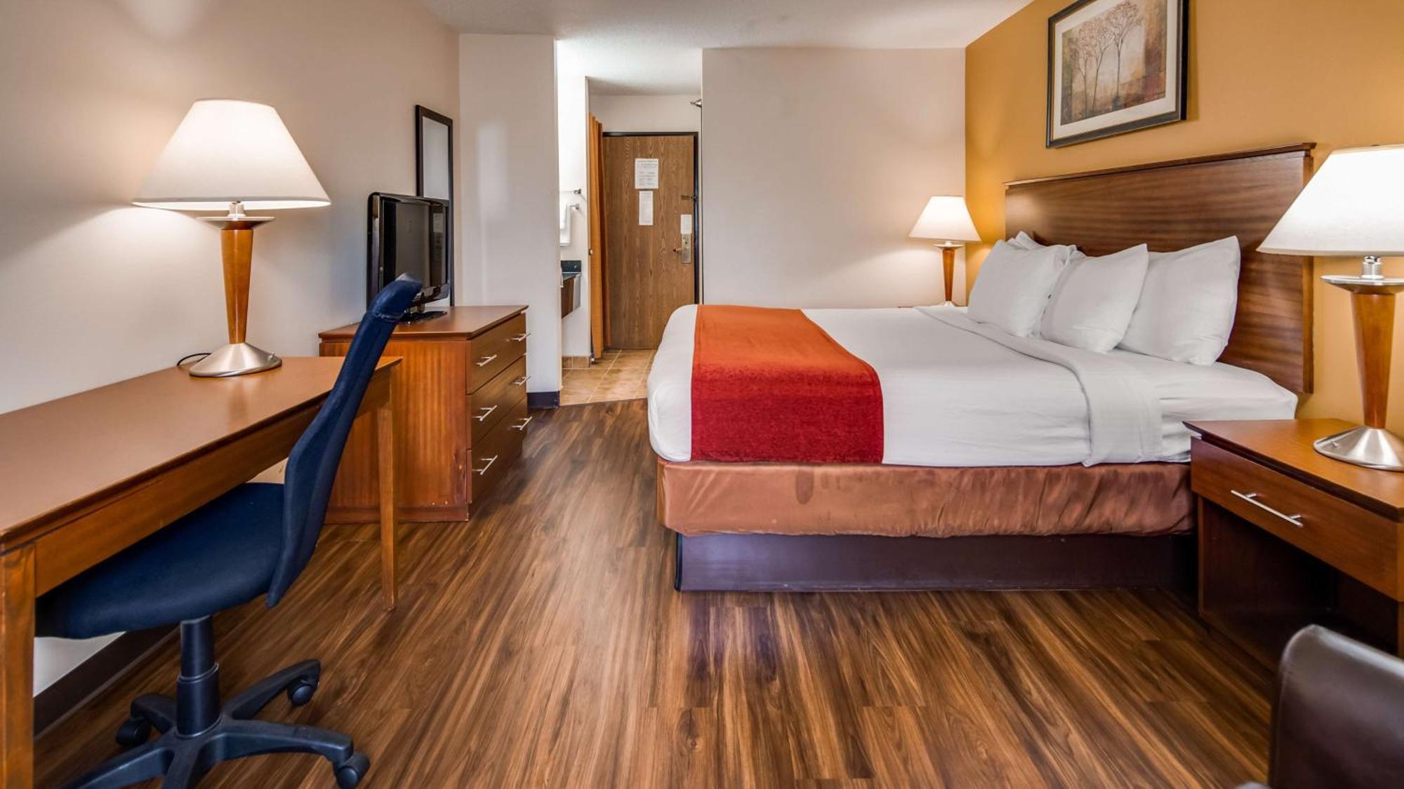 Best Western Lakewood Inn Hebron المظهر الخارجي الصورة